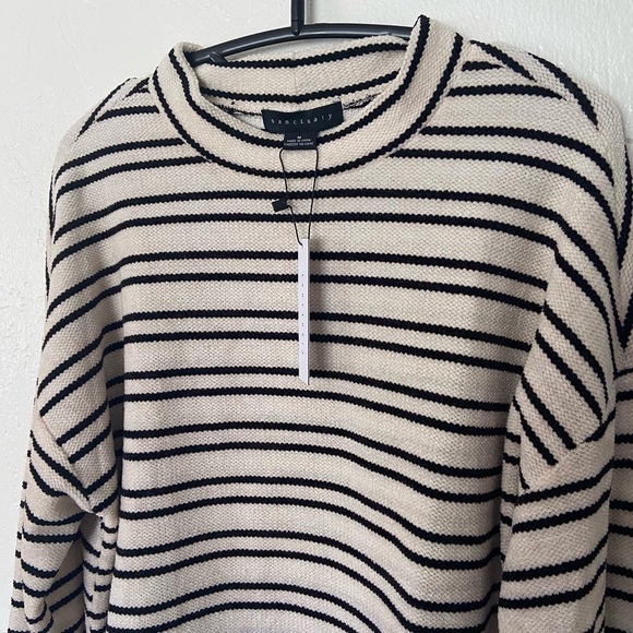 Sanctuary Mock Neck Pullover Sweater Black and Beige Stripes NWT, Size M - Picture 2 of 4